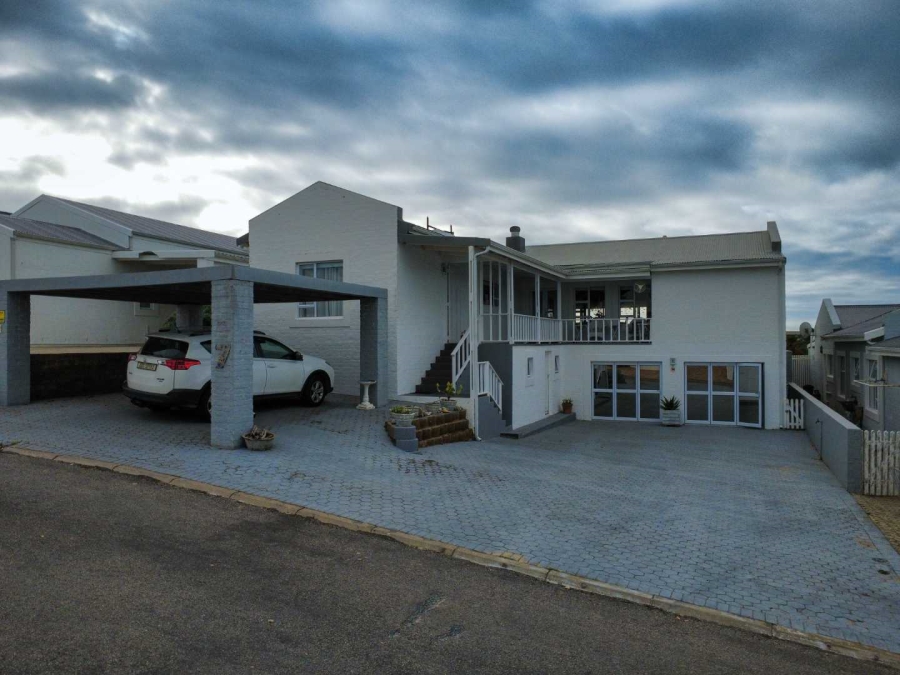 3 Bedroom Property for Sale in Stilbaai Wes Western Cape